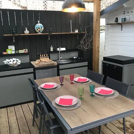 Cosy Atypique Chalet *