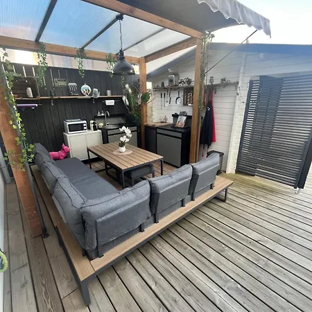 Cosy Atypique Chalet *