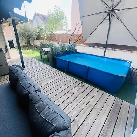 Cosy Atypique Avec Petite Piscine Chalet *